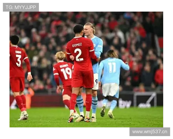 曼联进攻组织混乱问题对赛季走势形成制约,关键战能力受到检验 曼联进攻组织混乱问题对赛季走势形成制约,关键战能力受到检验