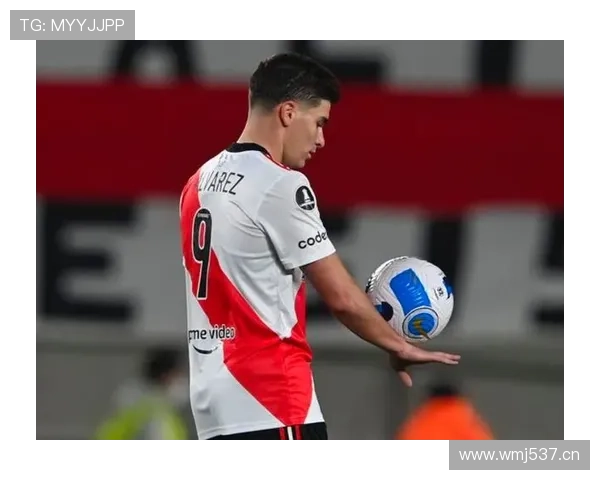 从河床新星到曼城多面手：阿尔瓦雷斯职业生涯全景复盘