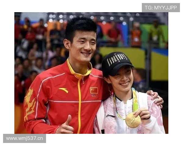 谌龙训练完顺手给老婆买了个包，价格够我交三年房租