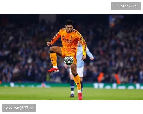 贝林厄姆赛场外钱包鼓成什么样了？感觉他生活比演唱会还奢华！